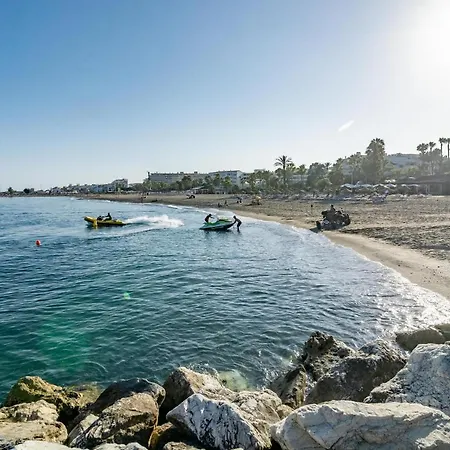 Apartment Pr45- Front Puerto Banus Marbella